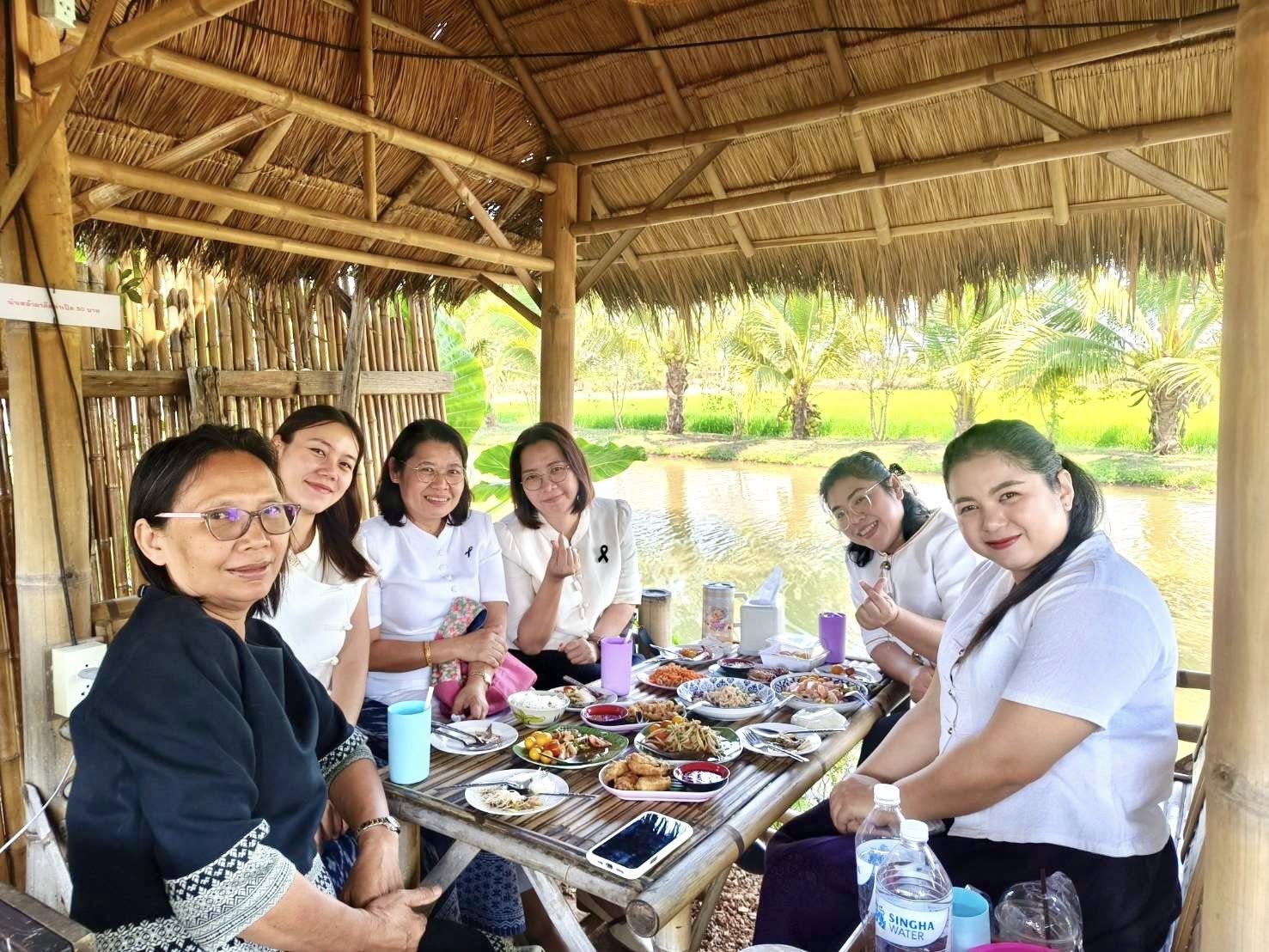 ⭐️ พช.พิชัย สร้างความผาสุกในองค์กร ร่วมรับประทานอาหารกลางวัน 😋🥗🥓✨